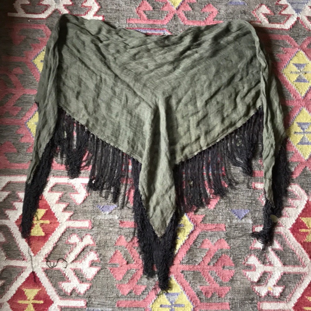 Linen Shawl w Tassels